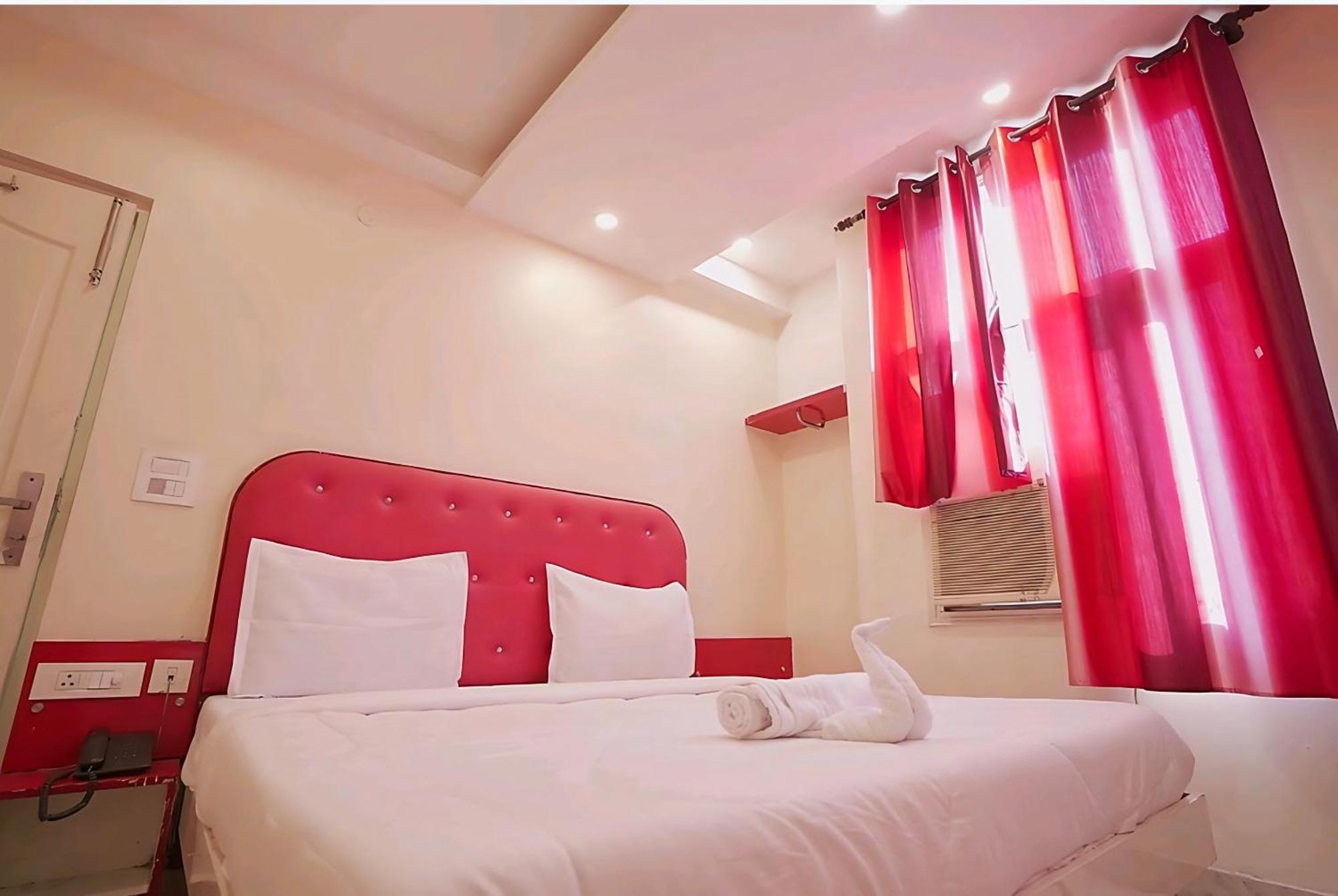 Hotel Leo Continental New Delhi