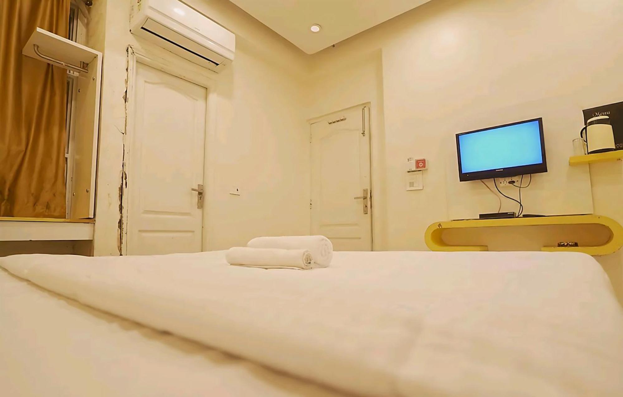 Hotel Leo Continental New Delhi